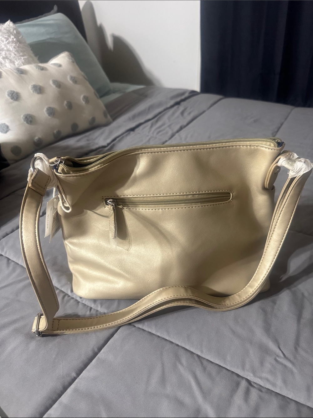Avancer Shoulder Bag - Picture 3 of 4